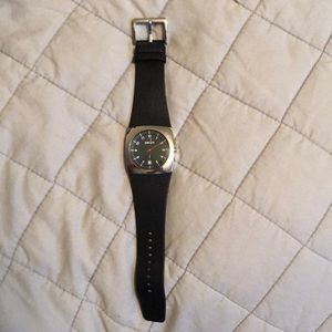 DKNY BLACK LEATHER BAND WATCH